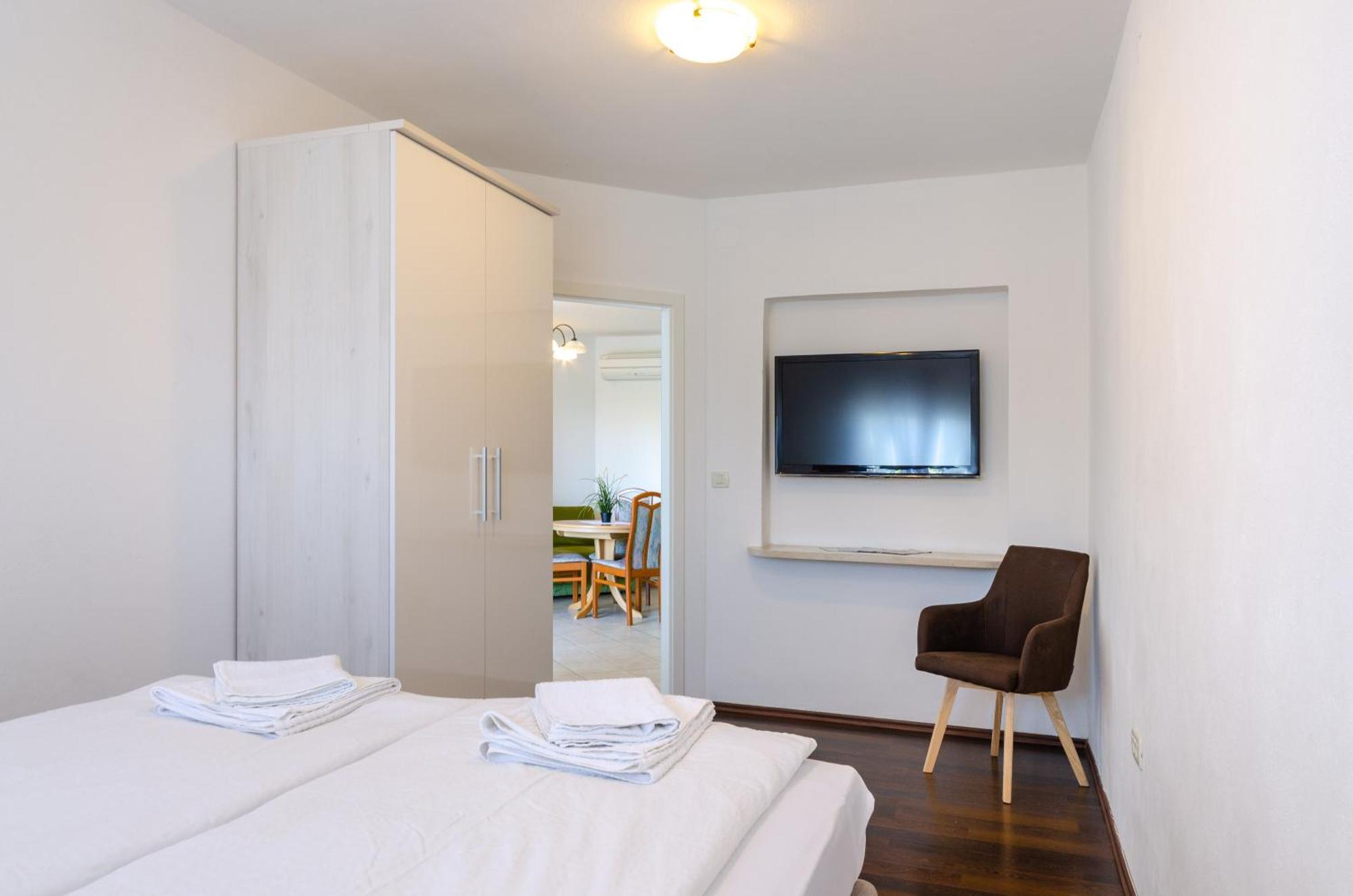 Seaside Guesthouse By Jr City Apartments Jadranovo Camera foto